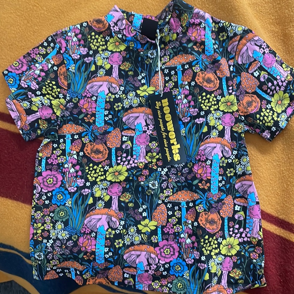 Nooworks mushroom shirt